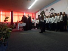IMG-3a2c28c766989a80f5e8f9572e02563e-V.jpg